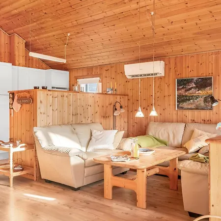 Lovely In Scenic Surroundings Only 300 Meters From The Fjord Сasa de vacaciones
