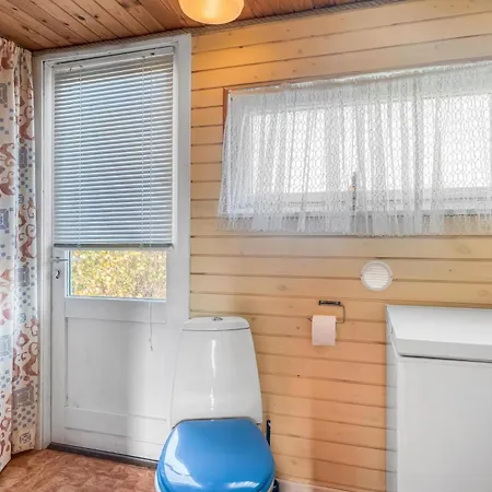 Lovely In Scenic Surroundings Only 300 Meters From The Fjord *